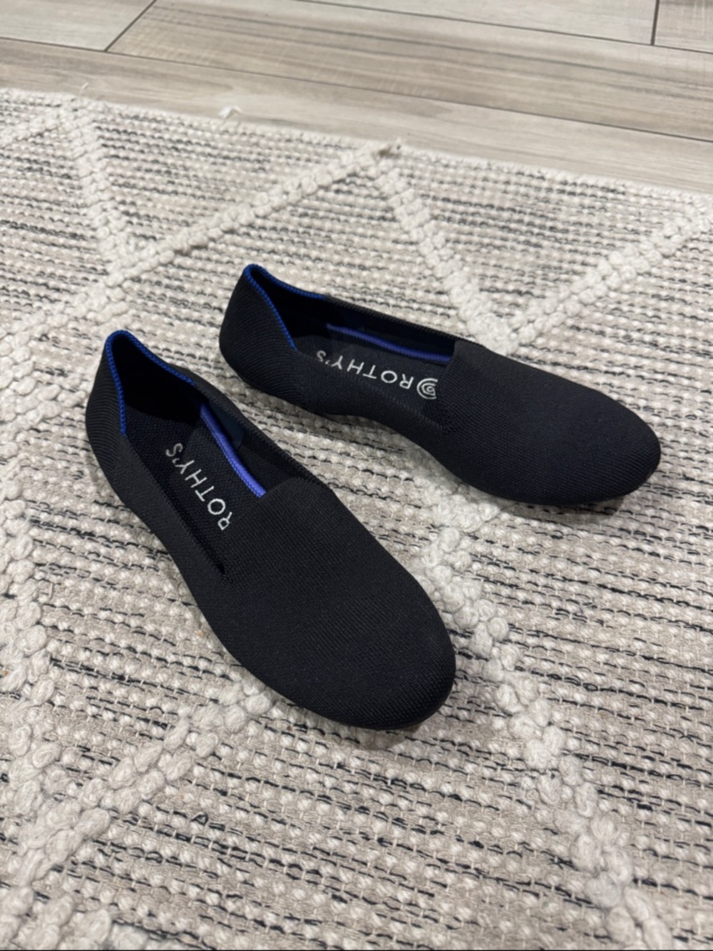 Rothy's womens Black Lounge Loafer